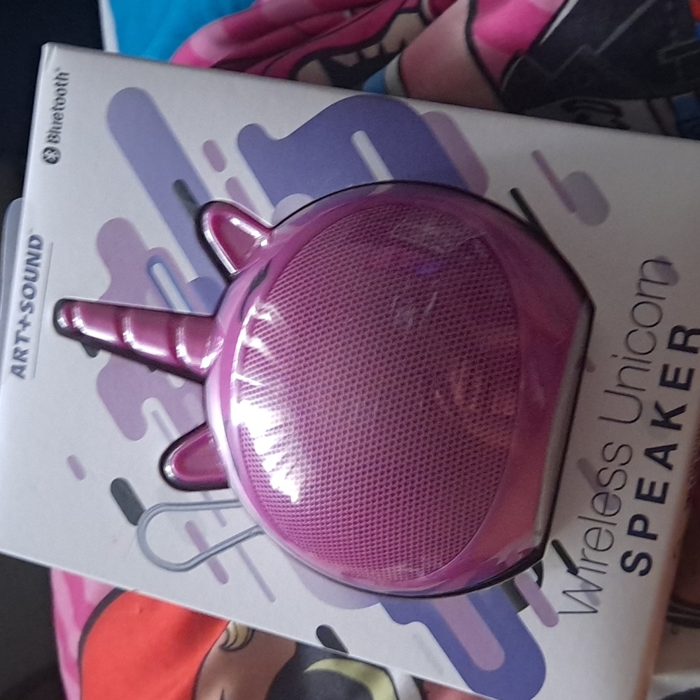 Wireless unicorn speaker